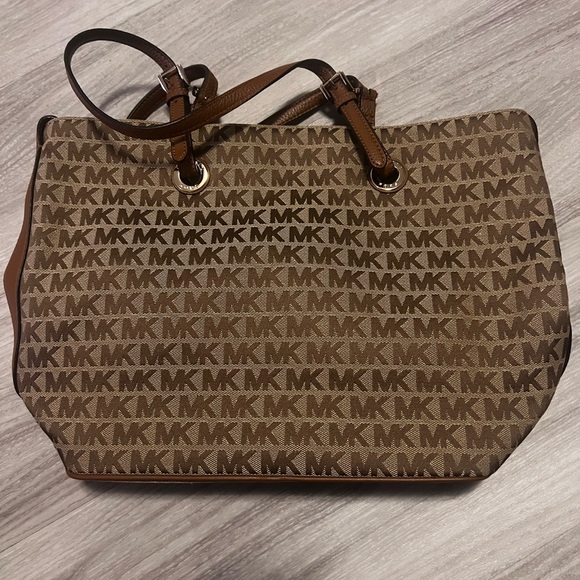 Michael Kors Tote - Picture 1 of 4